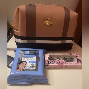 DELUXITY - makeup bag - brand new/with tags